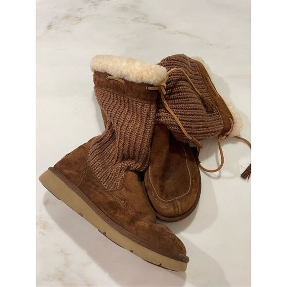 Ugg Australia Knitted Tassel Trim Boots Size 8 - Picture 1 of 6